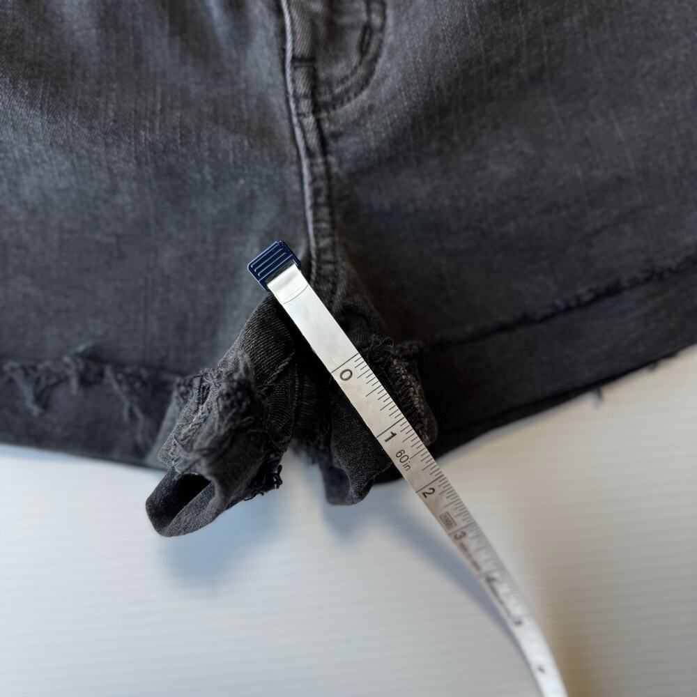 Madewell Black High Rise Denim Shorts 29 Grunge Festival Edgy Indie Sleaze Y2K - Picture 6 of 16
